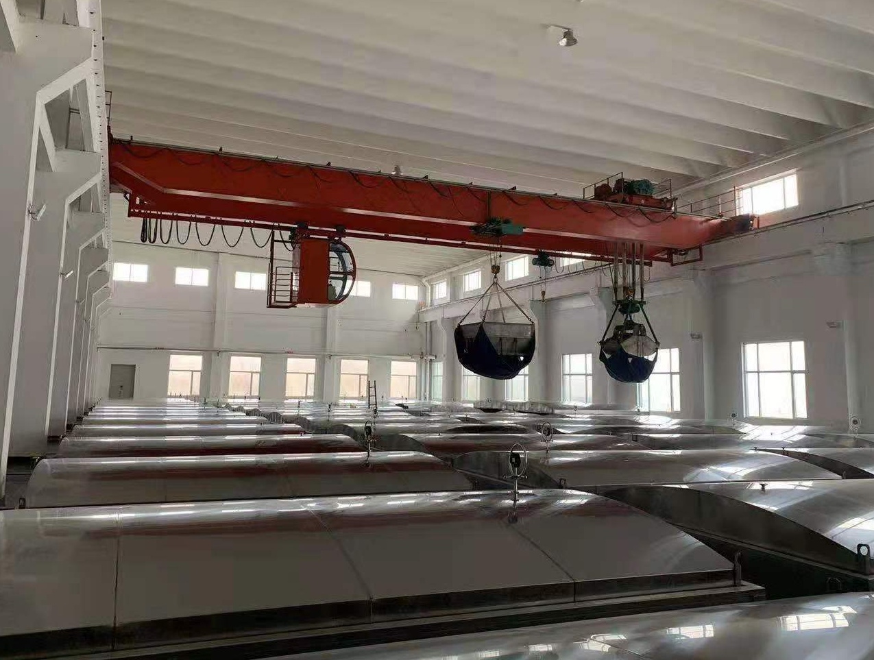 2.1、第二代：抓斗、料斗兩用起重機(jī).jpg